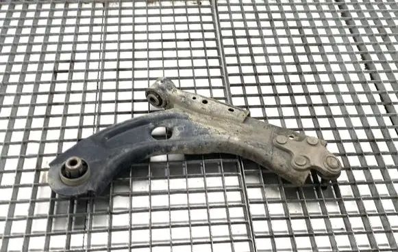 Peugeot 308 SW Front control arm