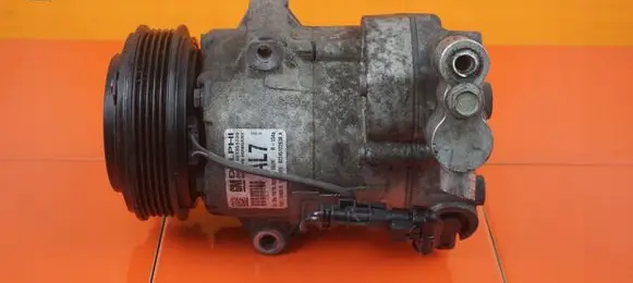 Opel Zafira C Air conditioning (A/C) compressor (pump) 13450515 B14NET