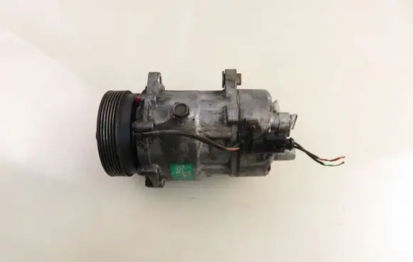 Seat Leon (1M) Air conditioning (A/C) compressor (pump) 1J0820803F