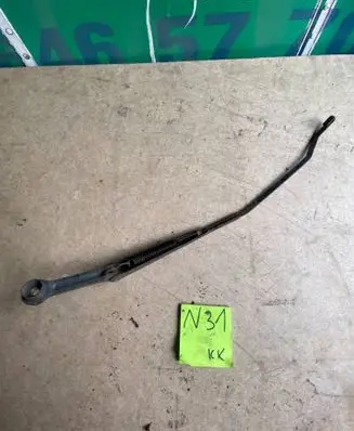 Mazda 323 Front wiper blade arm J66FP1071
