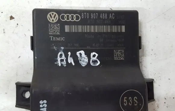 Audi A4 S4 B8 8K Gateway control module 8T0907468AC
