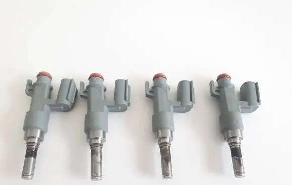 Toyota RAV 4 (XA50) Fuel injectors set 2325025020
