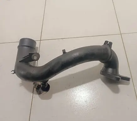 Renault Master III Engine coolant pipe/hose 165763705R