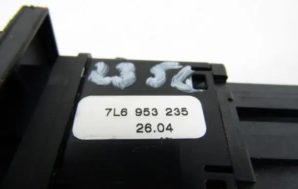 Volkswagen Touareg I Hazard light switch 7l6953235