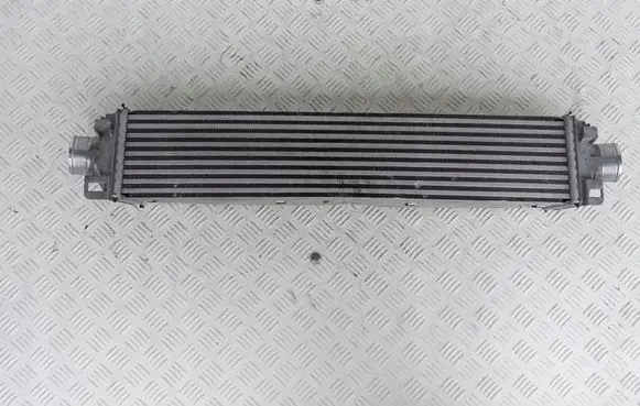 Audi A4 S4 B9 8W Intercooler radiator 8W0145805E
