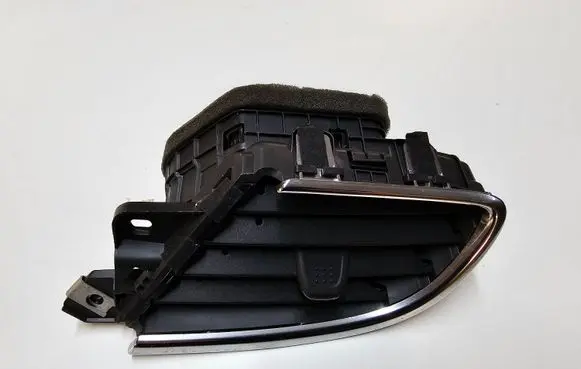 Buick Encore I Dashboard side air vent grill/cover trim 42570818