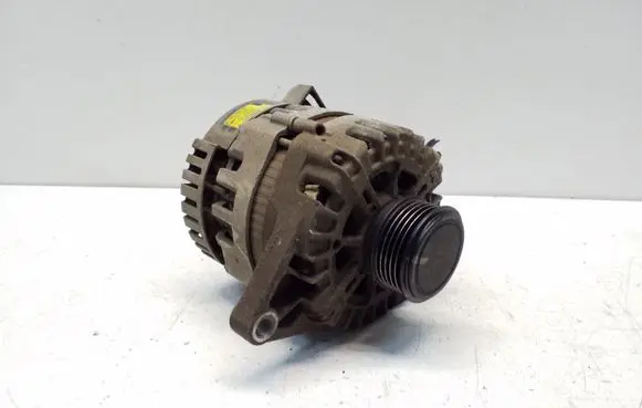 Hyundai ix35 Generator/alternator 2611067 373002A850