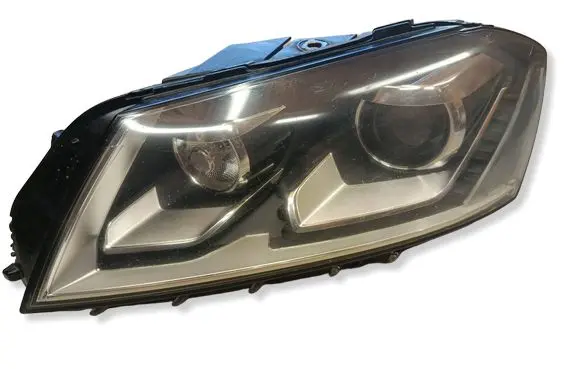 Volkswagen PASSAT B7 Headlight/headlamp 90005332 3AB941751 09E2090L107