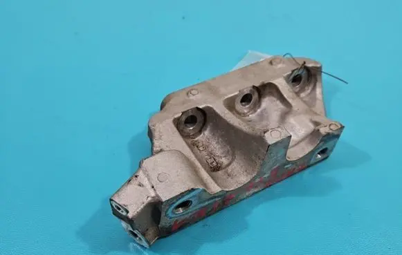 Toyota Camry Engine mounting bracket IMPRK1368656