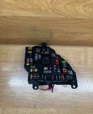 BMW 5 F10 F11 Fuse module 9234424 217033451F 02122953