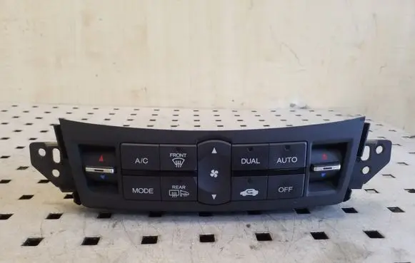 Honda Accord Climate control unit D08Y4