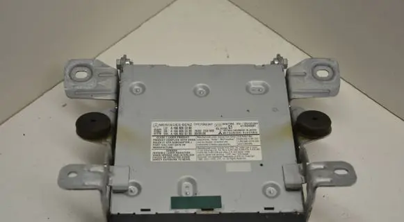 Mercedes-Benz E W212 CD/DVD changer A1669062300 1669062300