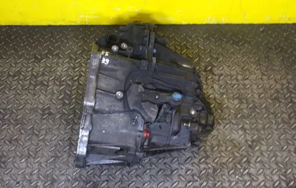 Opel Vivaro Manual 6 speed gearbox PF6040 28SP39