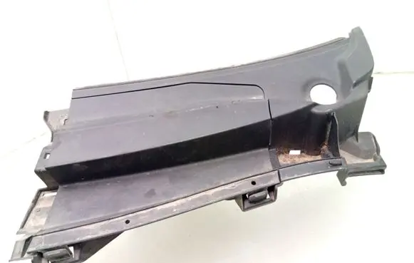 Toyota Auris 150 Wiper trim 5578302050