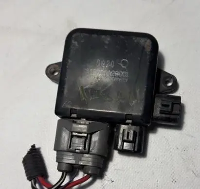 Infiniti FX Coolant fan relay A18700A28001