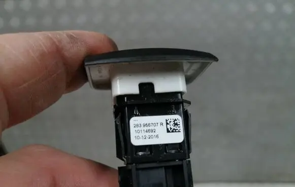 Renault Megane IV Light switch 283956707R 10114692
