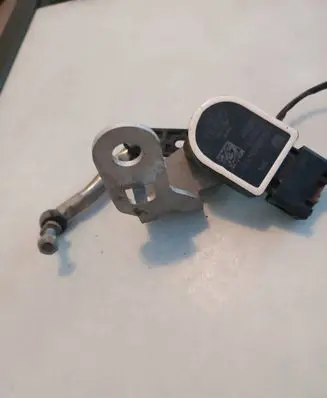 BMW 1 F20 F21 Headlight/headlamp level sensor 6860843