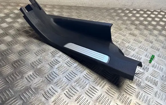 Volvo XC90 Rear sill trim cover 31363748