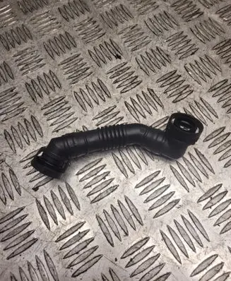 Volkswagen PASSAT B6 Breather hose/pipe 03G103493D