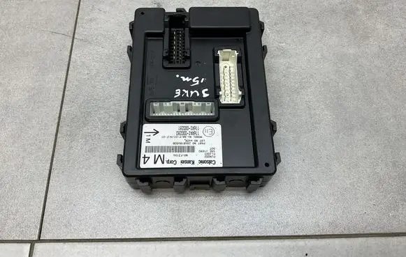 Nissan Juke I F15 Comfort/convenience module 284B1BV80B