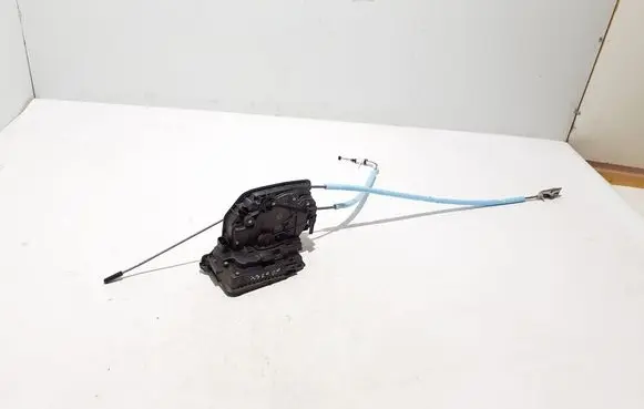 BMW X3 G01 Front door lock 9492094
