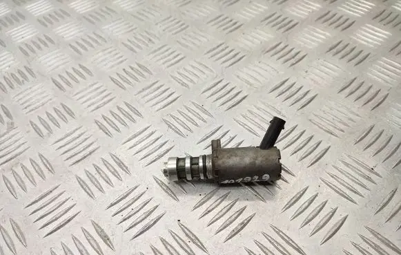 Skoda Octavia Mk3 (5E) Camshaft vanos timing valve 04E906455Q