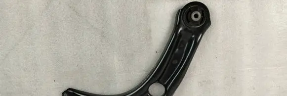 Volkswagen Tiguan Front lower control arm/wishbone 3Q0407154D