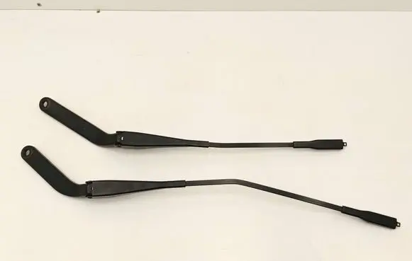 Front wiper blade arm