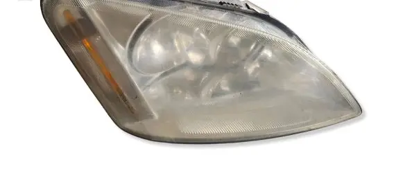 Ford Focus Headlight/headlamp 270606