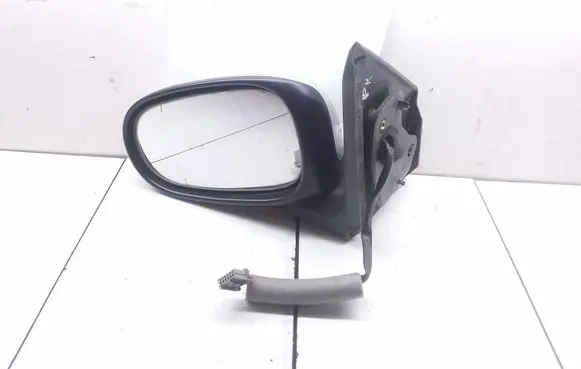 Nissan Almera Tino Front door electric wing mirror E11015541 E11025541