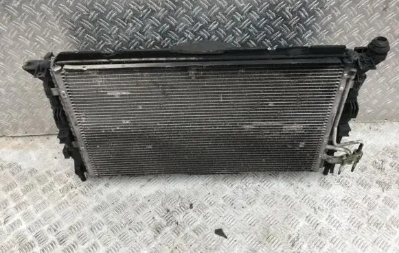 Ford Focus A/C cooling radiator (condenser)