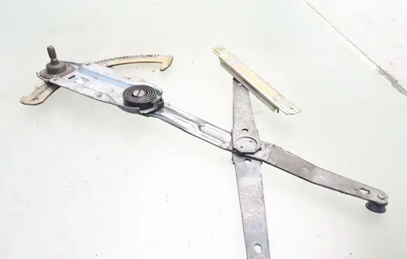 Ford Sierra Front door manual window regulator 12100 08189 1210008189