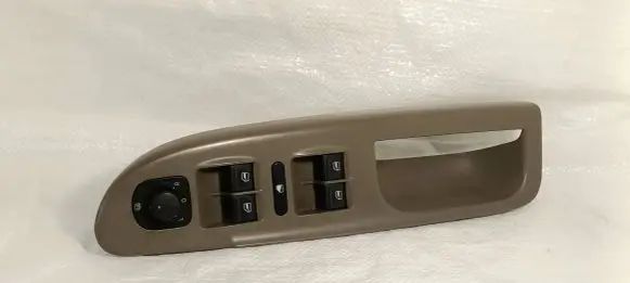 Volkswagen PASSAT B6 Front door window switch trim 3C1867171B