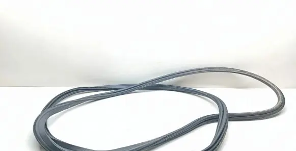 BMW X5 E70 Seal rubber (tailgate) 