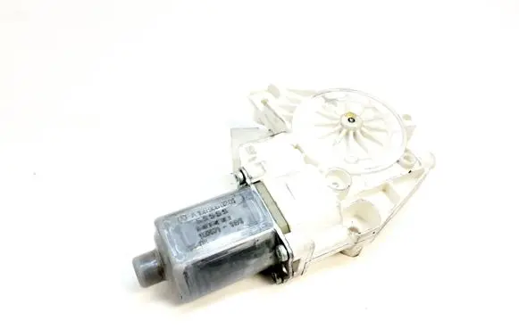 Mercedes-Benz ML W166 Front door window regulator motor A1669060201