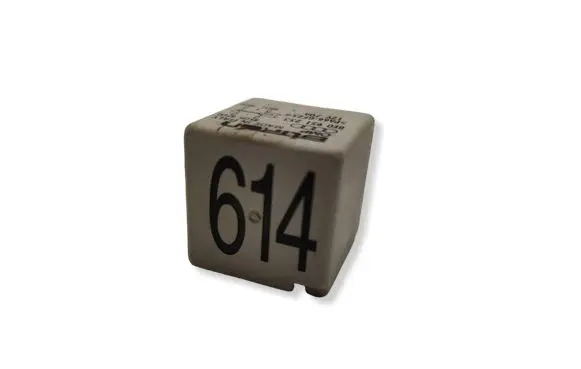 Audi A6 S6 C6 4F Other relay 8E0951253