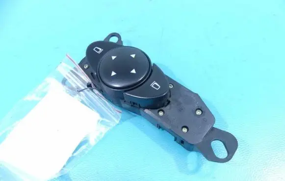 Mercedes-Benz E W211 Electric window control switch 2118215379 IMPRK982734