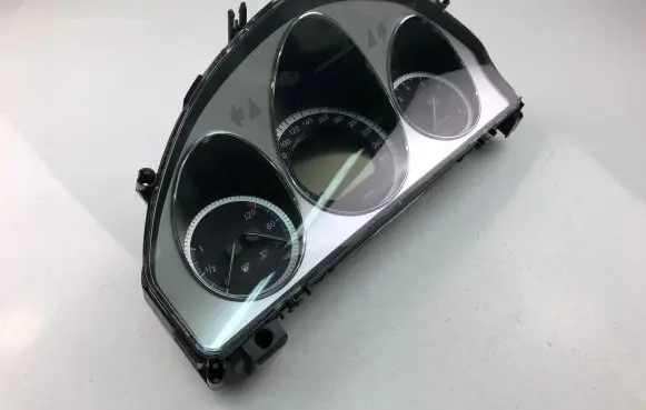 Mercedes-Benz C W204 Speedometer (instrument cluster) A2045409048