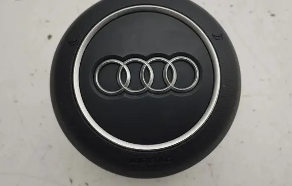 Audi A1 Steering wheel airbag 82A880201J