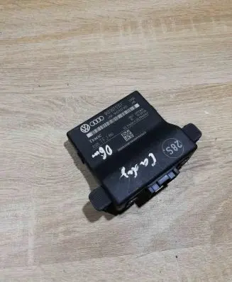 Volkswagen Golf V Gateway control module 1K0907530F