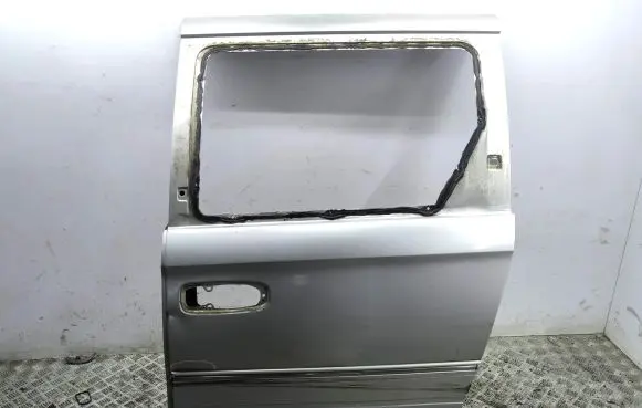 Chrysler Voyager Side sliding door 
