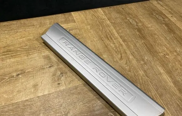 Land Rover Range Rover Sport L494 Foot area side trim 