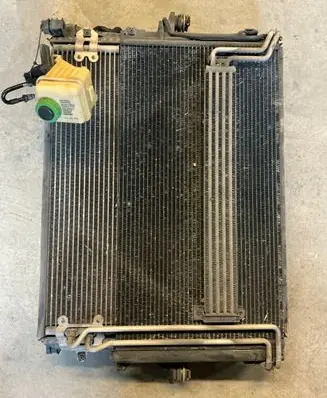 Audi Q7 4L Coolant radiator 7L6121253B 7L0959455C 1137328362