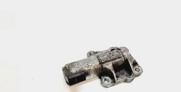 Volvo S60 Camshaft vanos timing valve 8670421