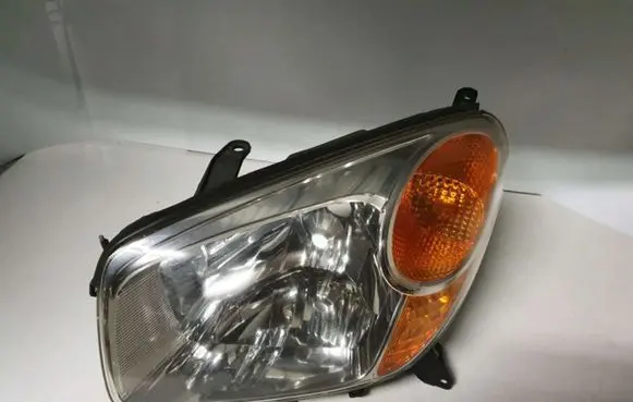 Toyota RAV 4 (XA20) Headlight/headlamp