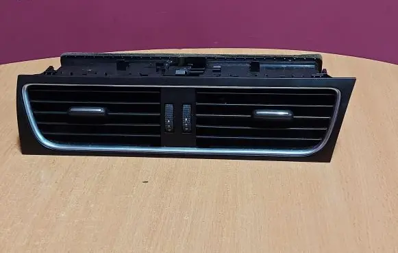Audi A4 S4 B8 8K Dash center air vent grill 8T2820951B