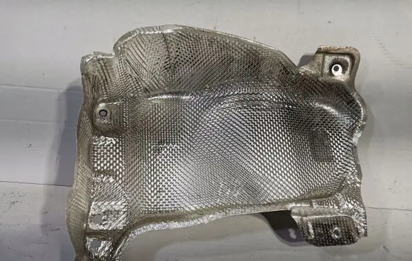 Volkswagen Golf VII Exhaust heat shield 