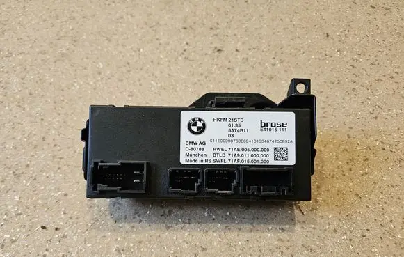 BMW X1 U11 Tailgate/trunk control unit/module 5A74B11 5B529E5