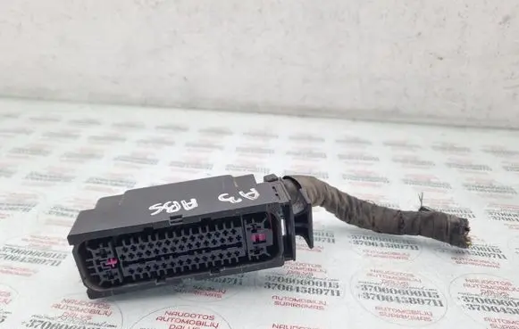 Audi A3 S3 8P ABS module connector plug 