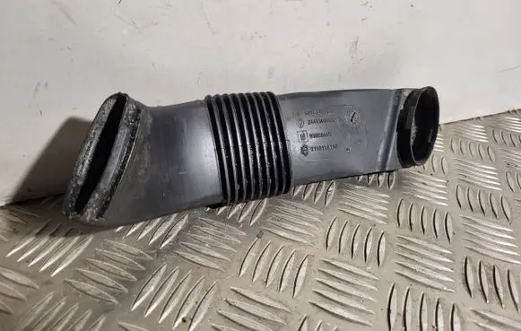 Renault Trafic III (X82) Air intake duct part 244936098R 93868645 T11011A150